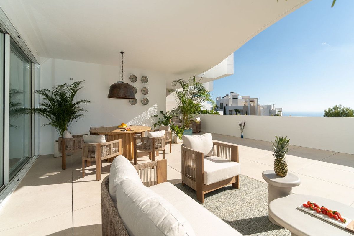 Middle Floor Apartment in Ojén, Ojén, 2/12