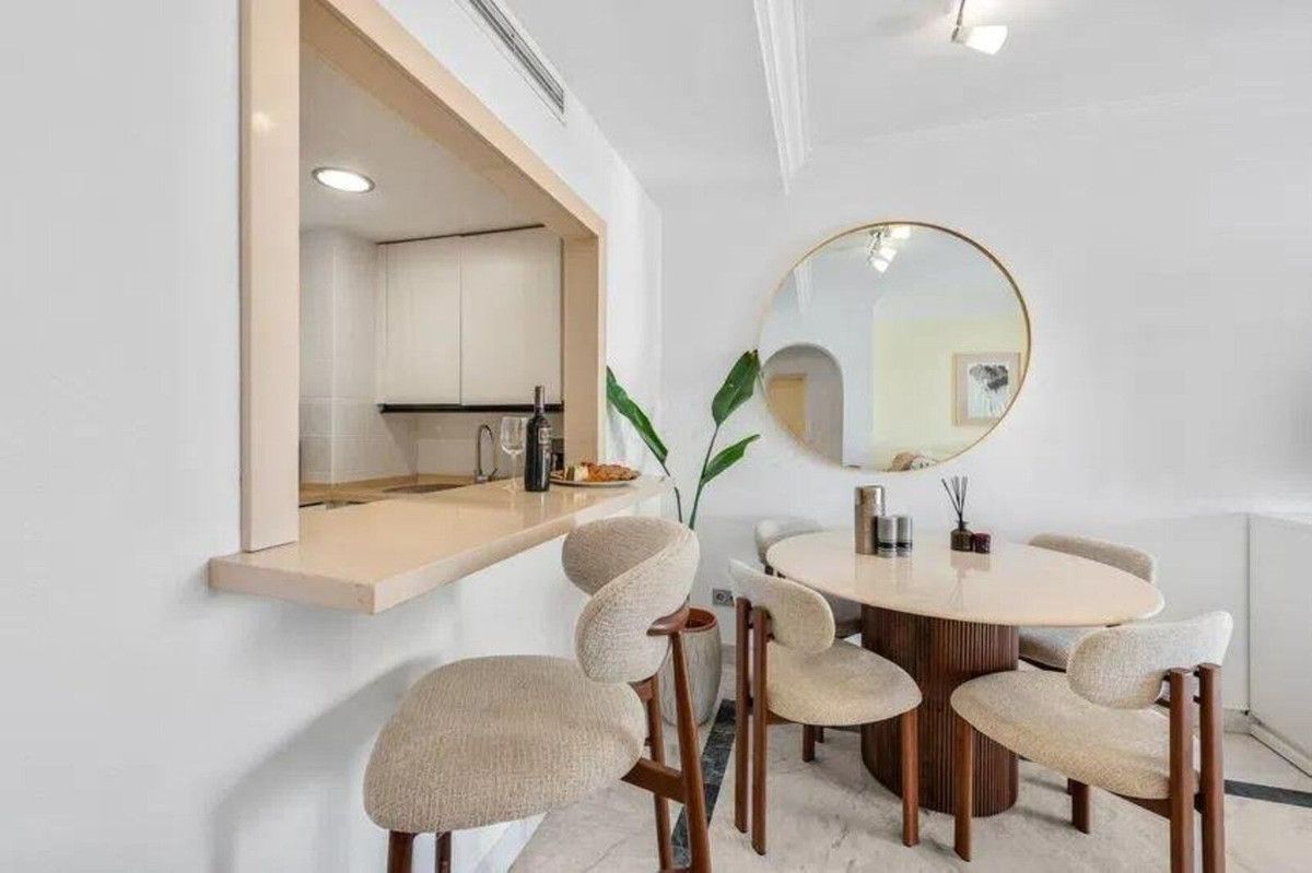 Mittelgeschoss-Wohnung in Puerto Banús, Puerto Banús, 12/12
