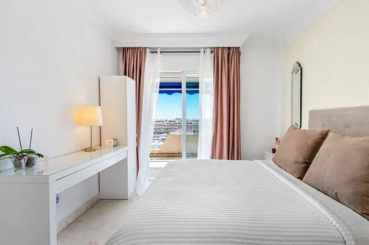 Mittelgeschoss-Wohnung in Puerto Banús, Puerto Banús, 4/12