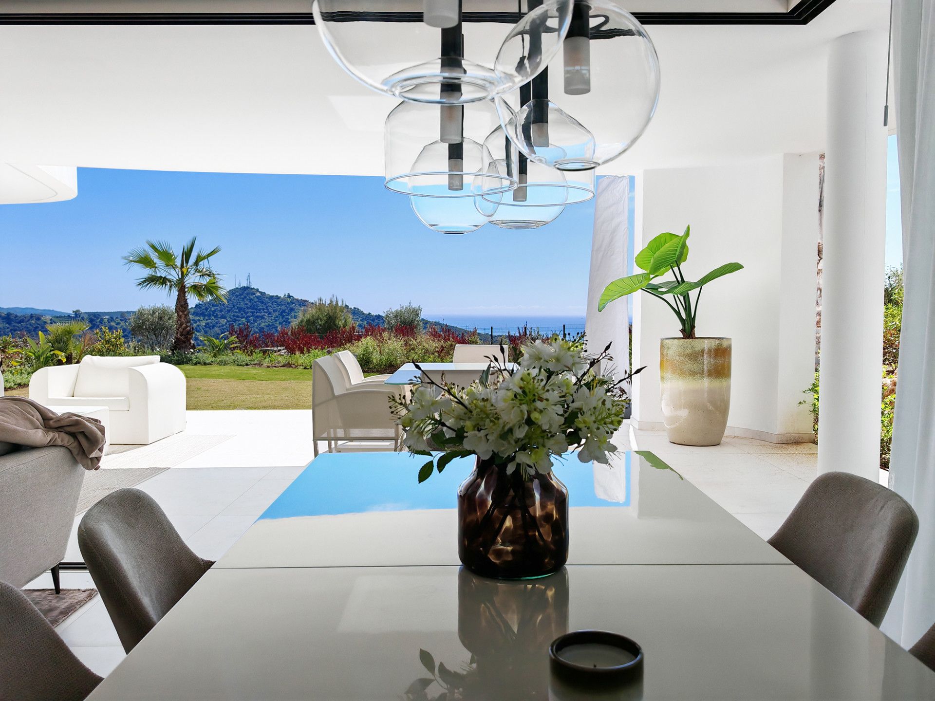 Gelijkvloers appartement in Marbella, Marbella, 3/12