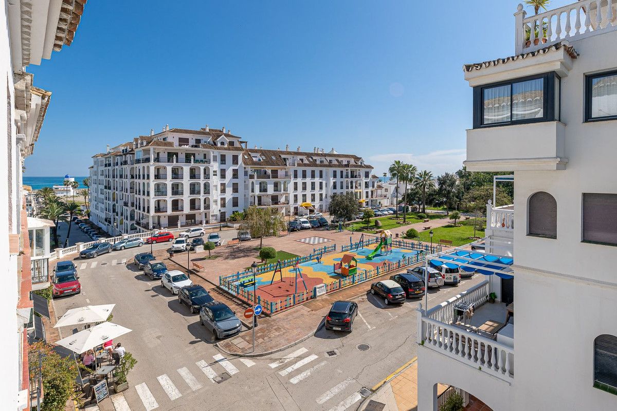 Penthouse in La Duquesa, La Duquesa, 9/12