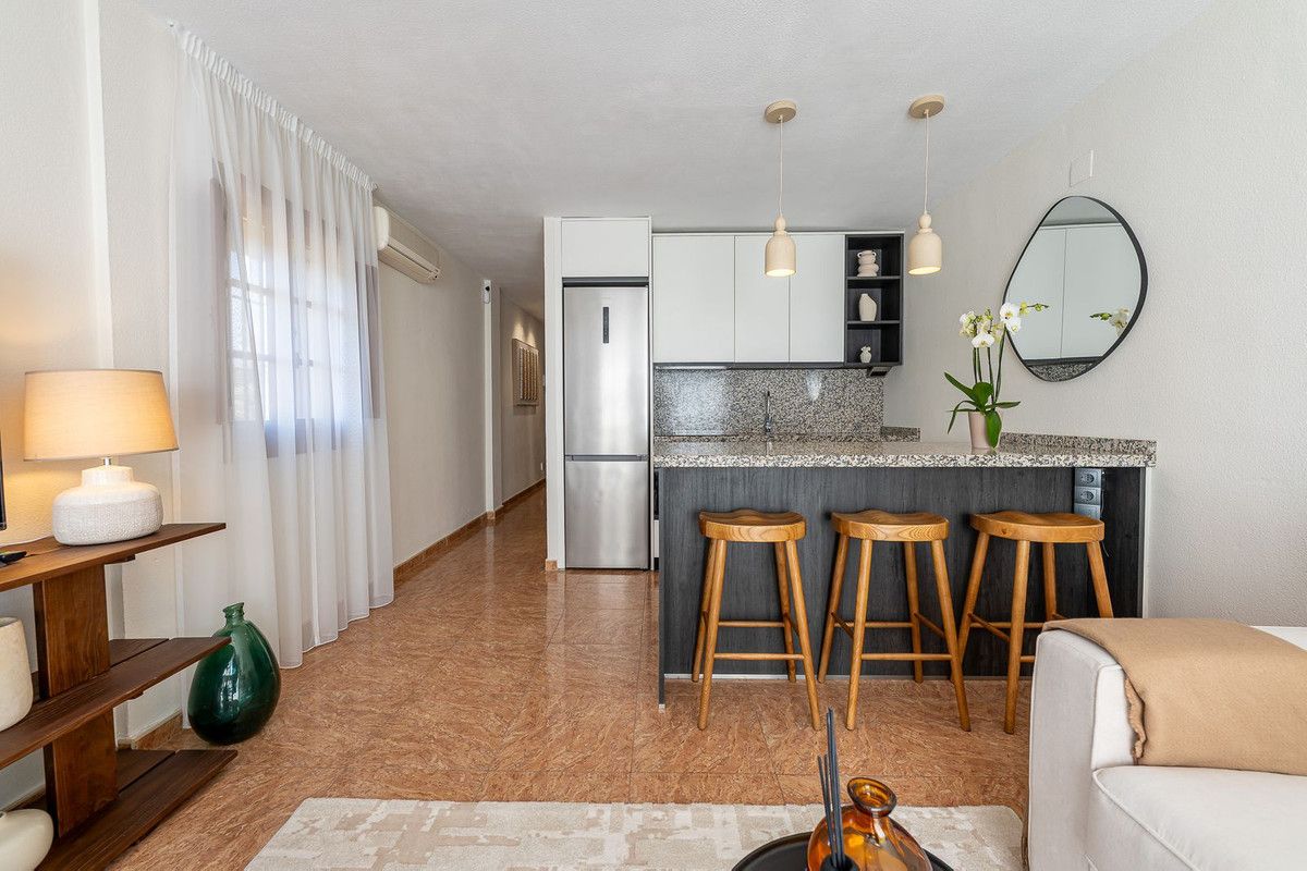 Penthouse in La Duquesa, La Duquesa, 10/12