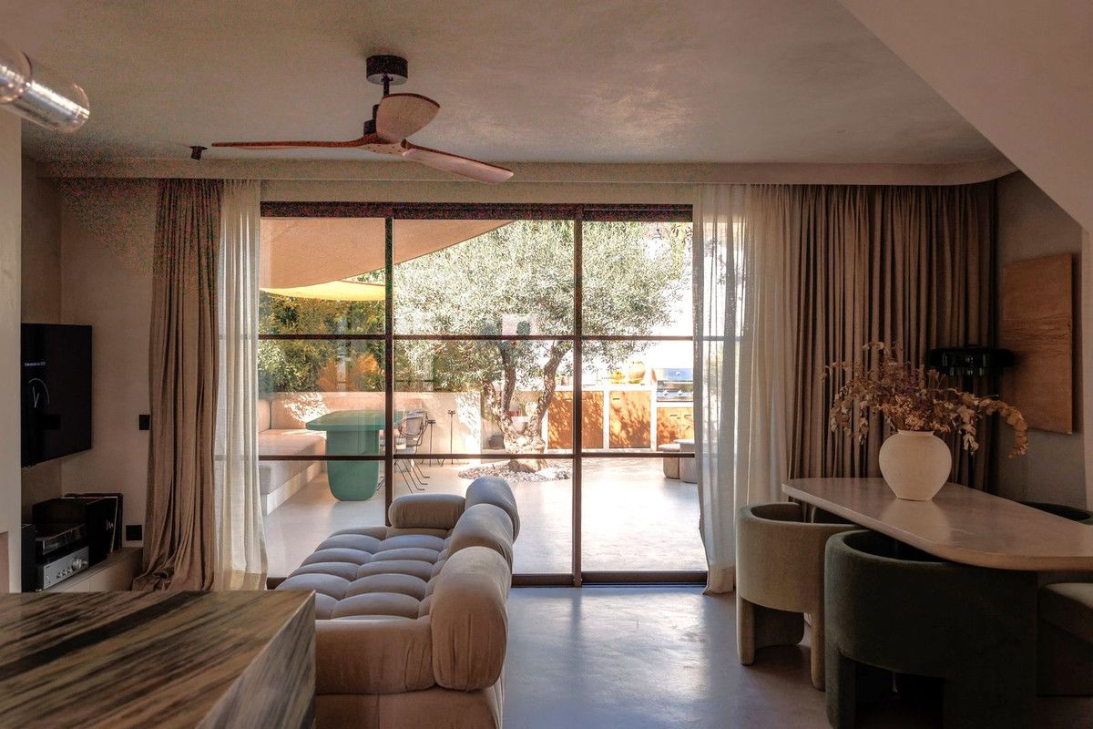 Geschakelde Woning in Nueva Andalucía, Nueva Andalucía, 2/12