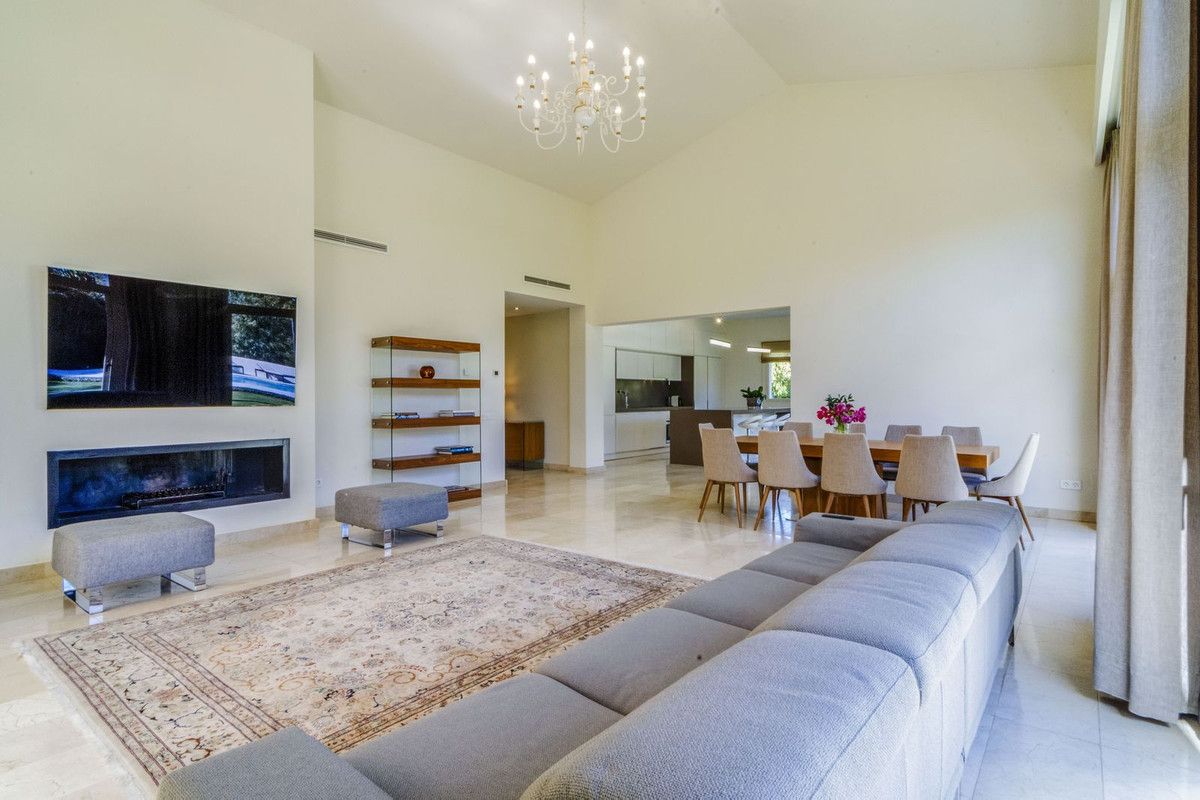 Vrijstaande villa in Guadalmina Baja, Guadalmina Baja, 7/12