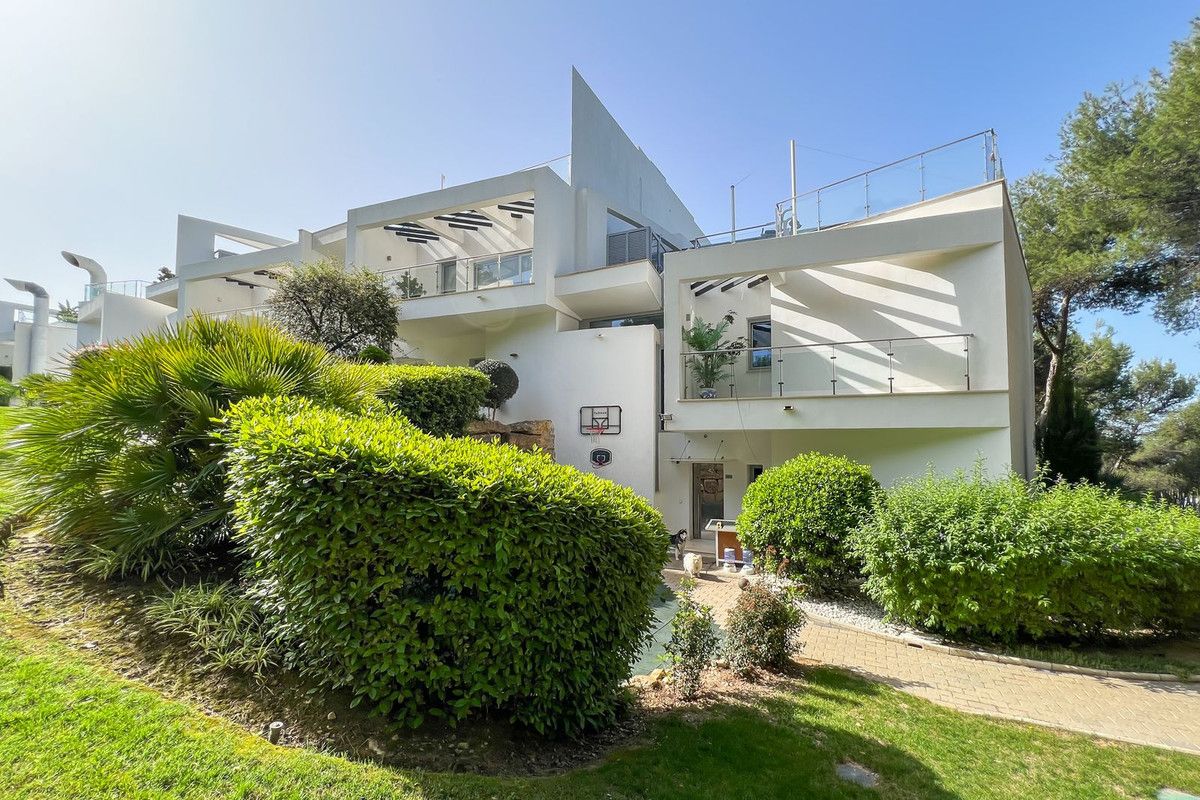 Halfvrijstaande woning in Sierra Blanca, Sierra Blanca, 2/12