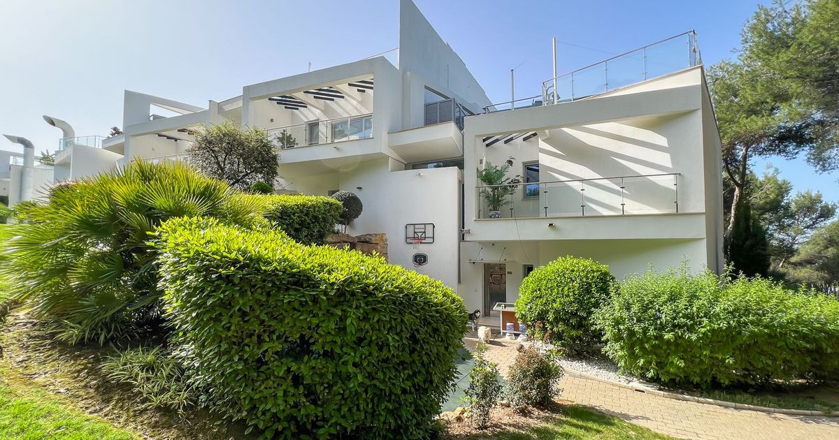 Halfvrijstaande woning in Sierra Blanca, Sierra Blanca, 2/12