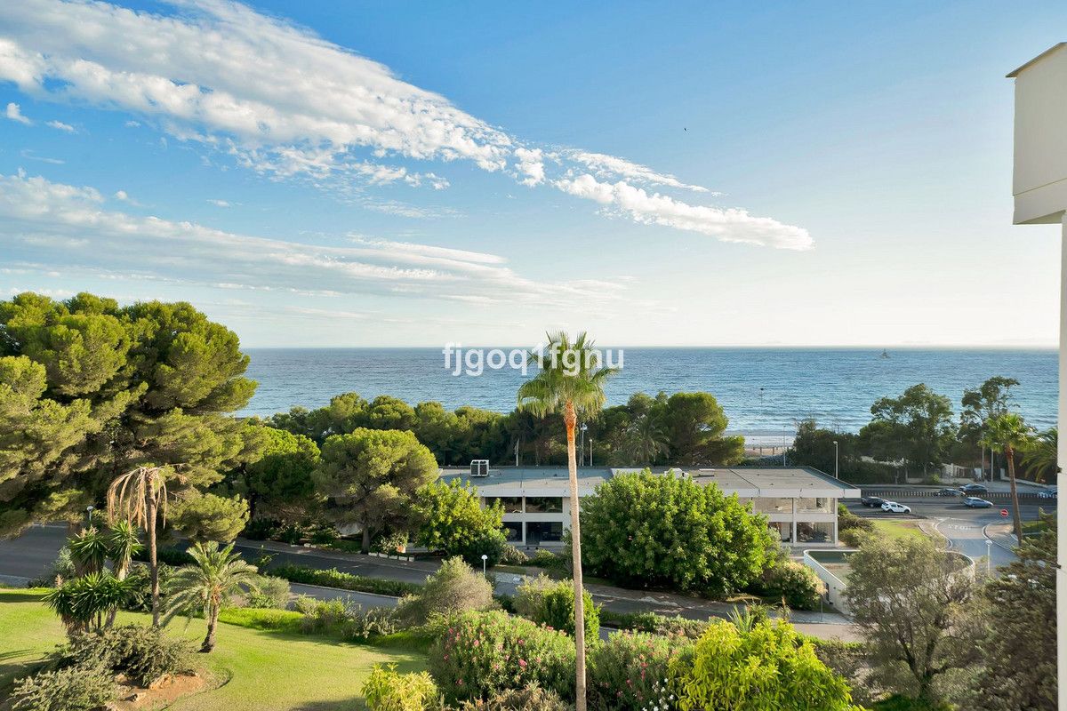 Middle Floor Apartment in Marbella, Marbella, 1/12