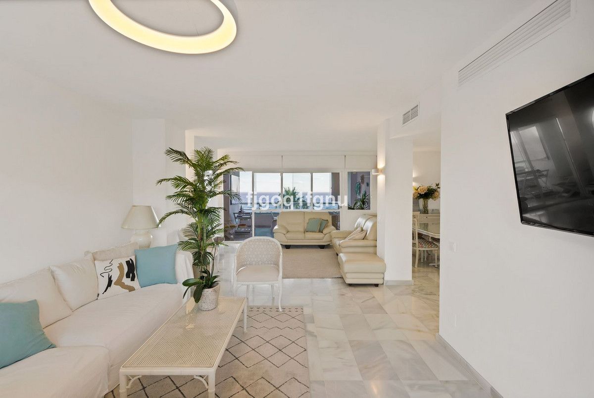 Middle Floor Apartment in Marbella, Marbella, 5/12