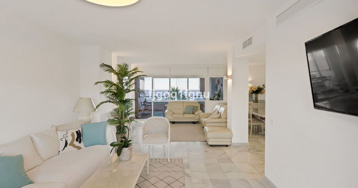 Middle Floor Apartment in Marbella, Marbella, 5/12
