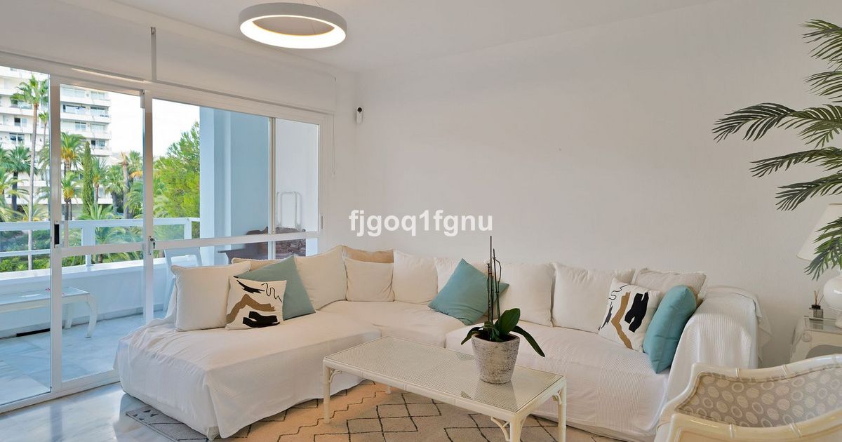 Middle Floor Apartment in Marbella, Marbella, 6/12