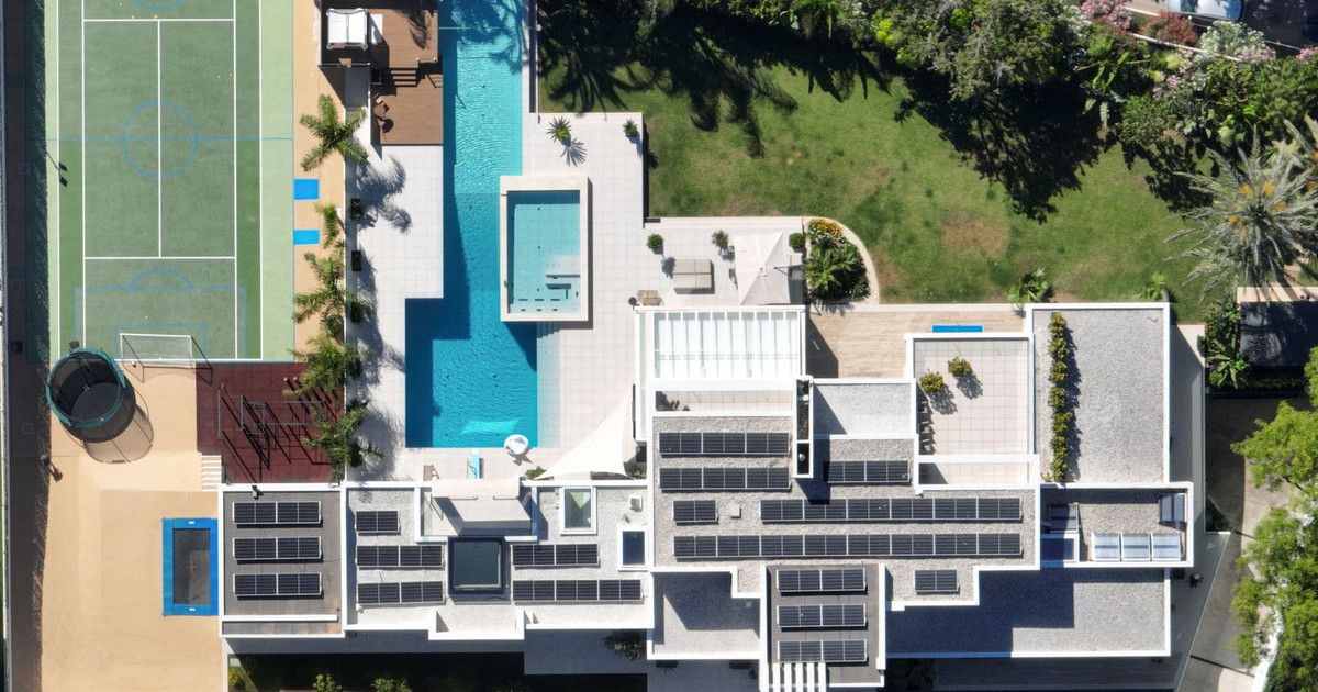 Detached Villa in El Paraiso, El Paraiso, 6/12