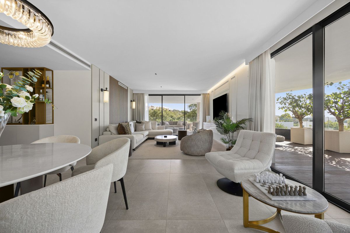 Lägenhet på mellanplan i Sotogrande, Sotogrande, 2/12