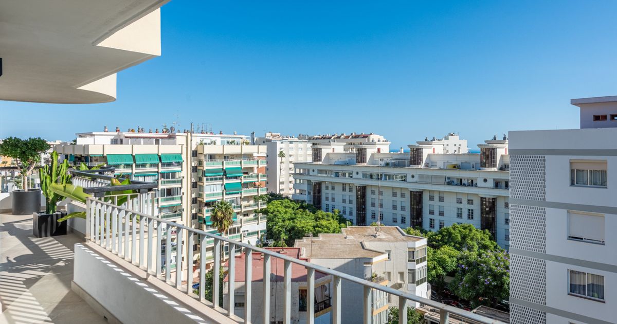 Penthouse in Marbella, Playa de la Fontanilla, Marbella, 12/12