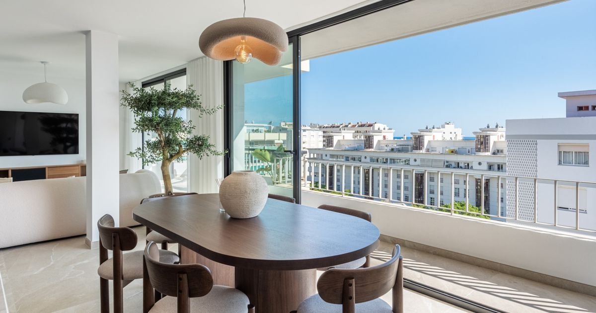 Penthouse in Marbella, Playa de la Fontanilla, Marbella, 3/12