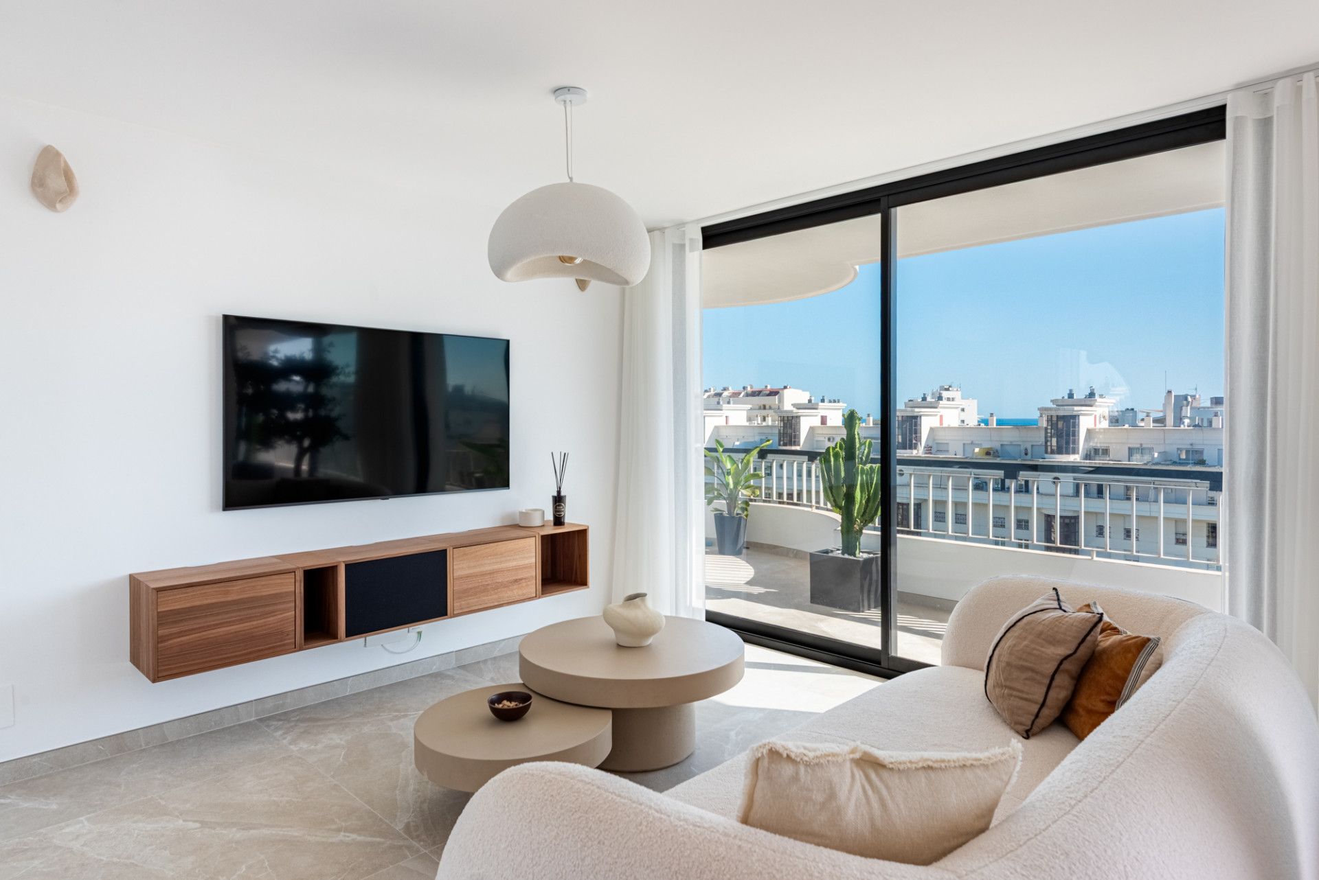 Penthouse in Marbella, Playa de la Fontanilla, Marbella, 4/12