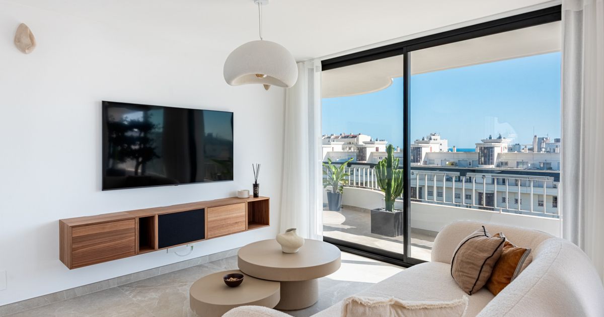 Penthouse in Marbella, Playa de la Fontanilla, Marbella, 4/12