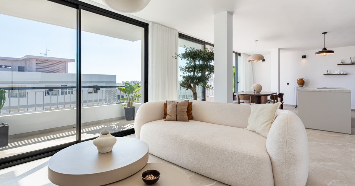 Penthouse in Marbella, Playa de la Fontanilla, Marbella, 5/12