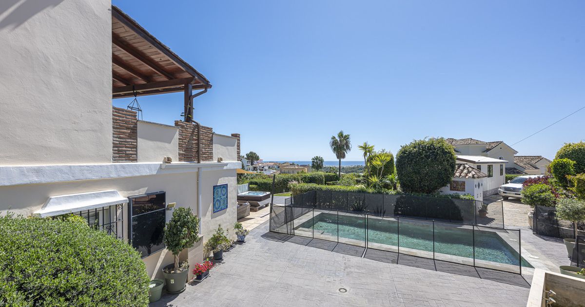 Отдельно стоящая вилла в Estepona, Estepona, 4/12