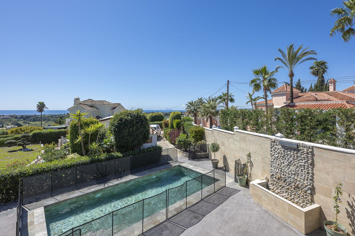 Отдельно стоящая вилла в Estepona, Estepona, 5/12