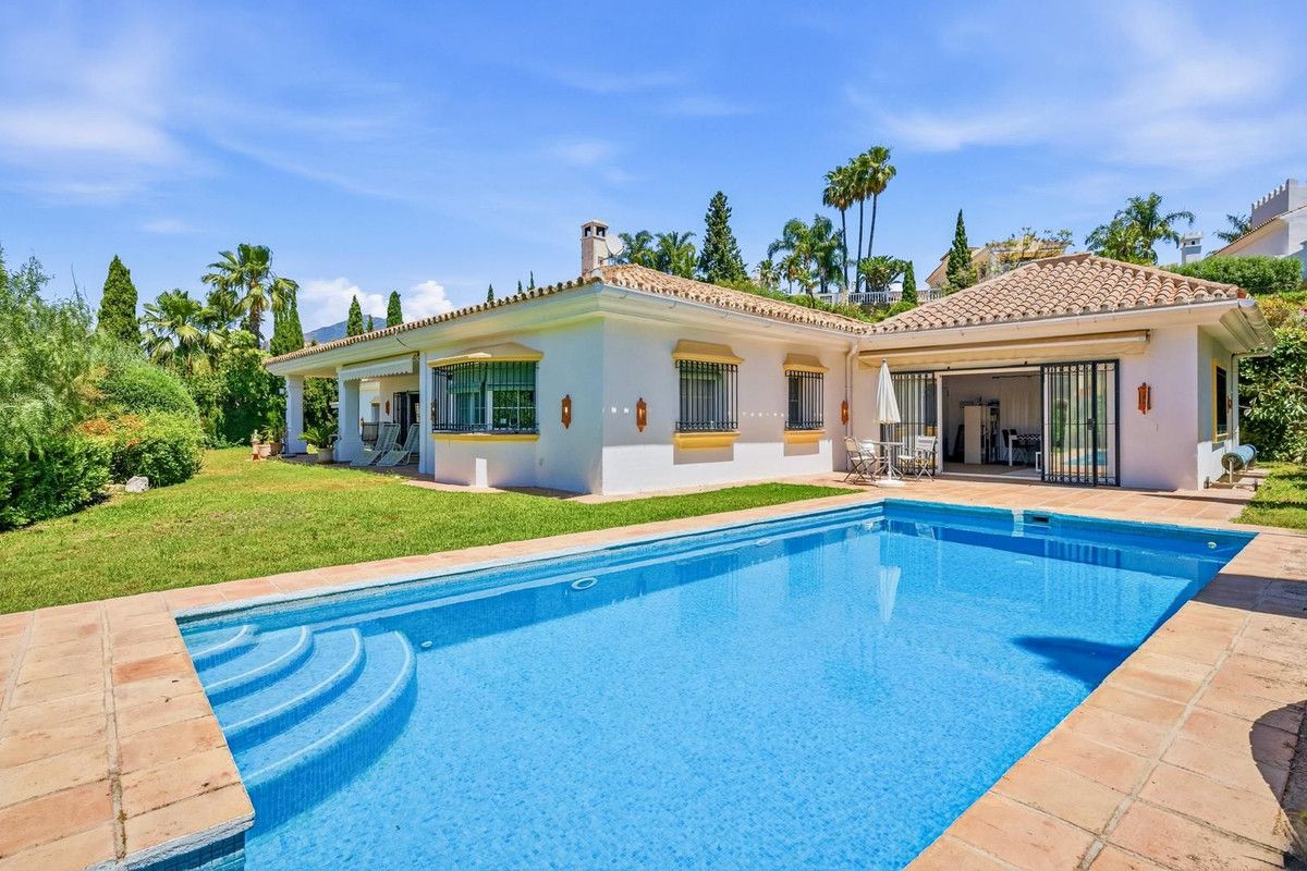 Villa individuelle à Benahavís, Benahavís, 8/12