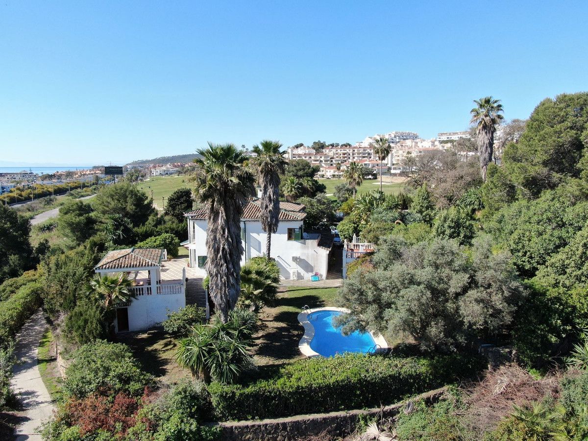 Villa independiente en San Luis de Sabinillas, San Luis de Sabinillas, 2/12