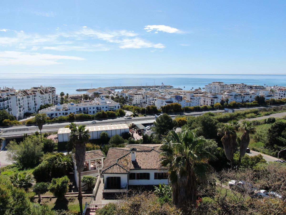 Villa independiente en San Luis de Sabinillas, San Luis de Sabinillas, 3/12