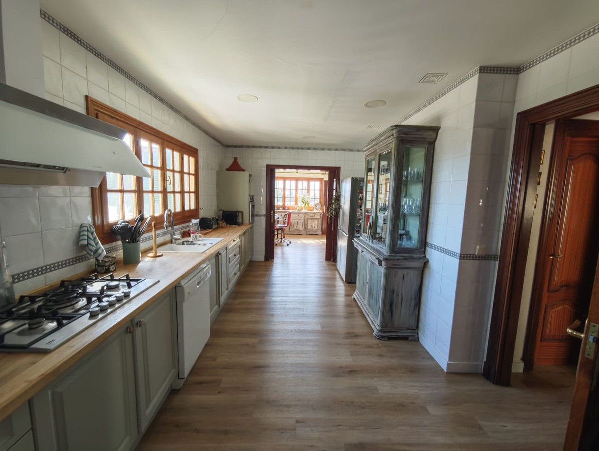 Villa independiente en San Luis de Sabinillas, San Luis de Sabinillas, 9/12