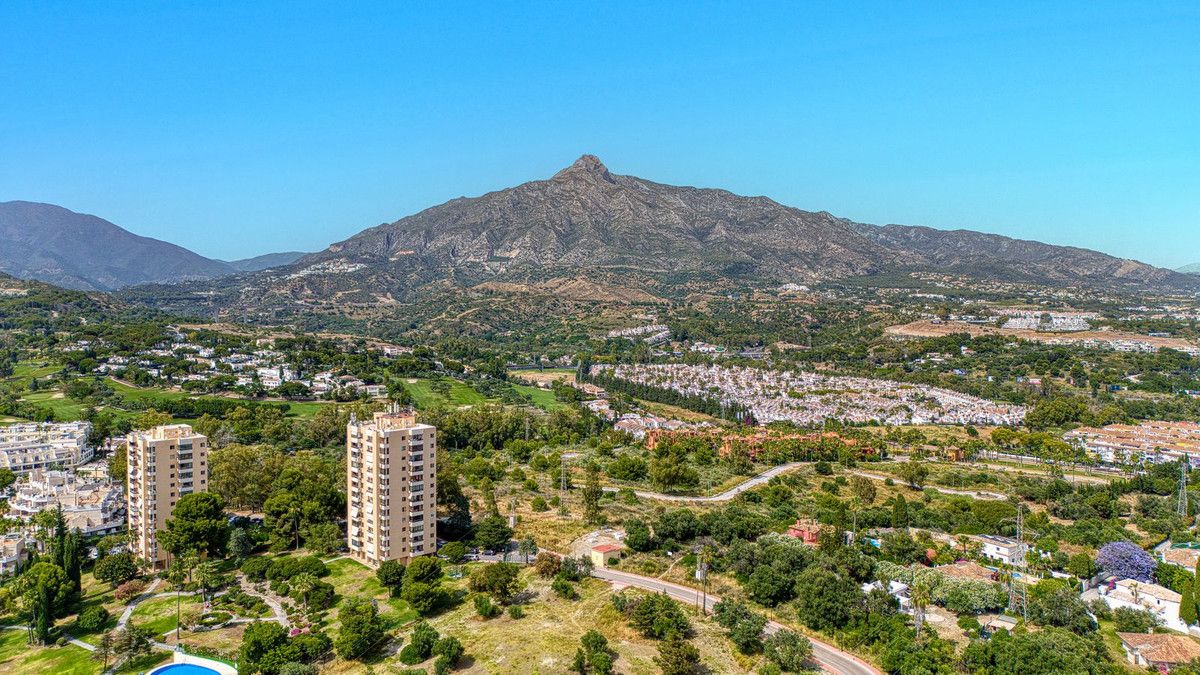 Townhouse in Nueva Andalucía, Nueva Andalucía, 7/12