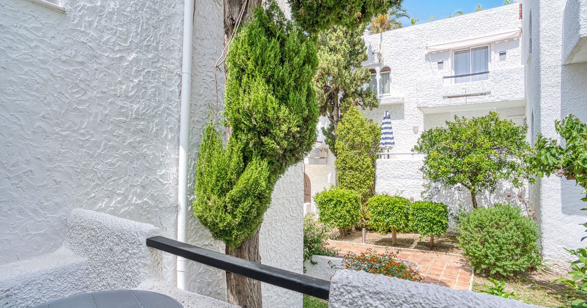 Townhouse in Nueva Andalucía, Nueva Andalucía, 10/12