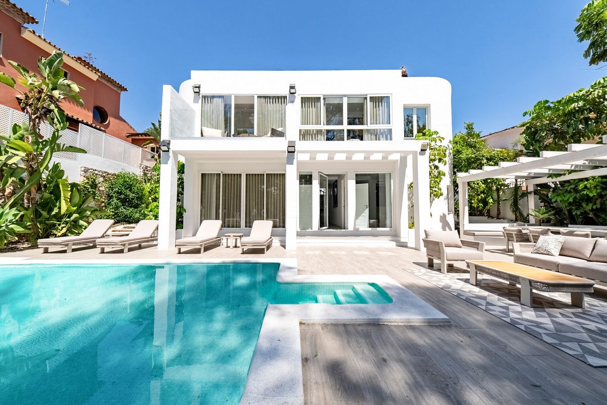 Villa individuelle à Nueva Andalucía, Nueva Andalucía, 1/12
