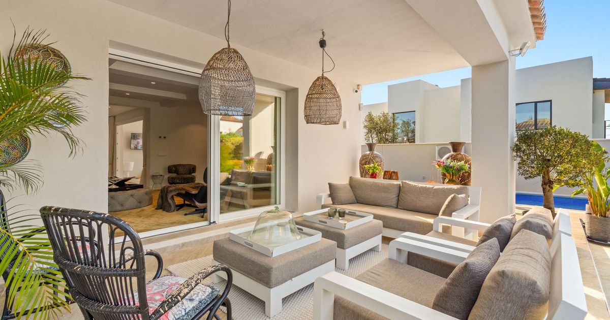Villa Independiente en Estepona, Estepona, 4/12