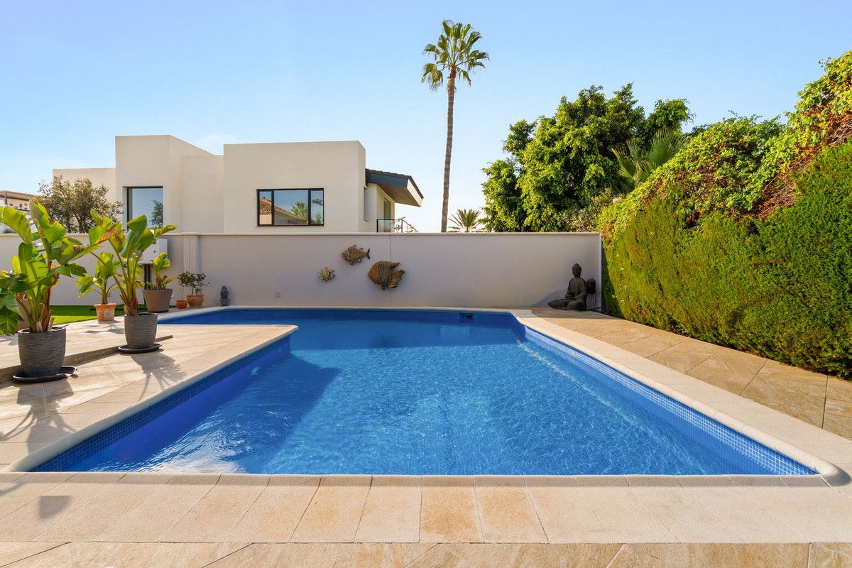 Villa Independiente en Estepona, Estepona, 5/12