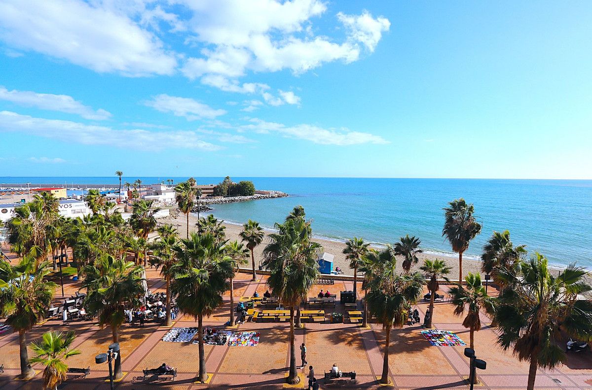Апартаменты на среднем этаже в Fuengirola, Fuengirola, 1/12