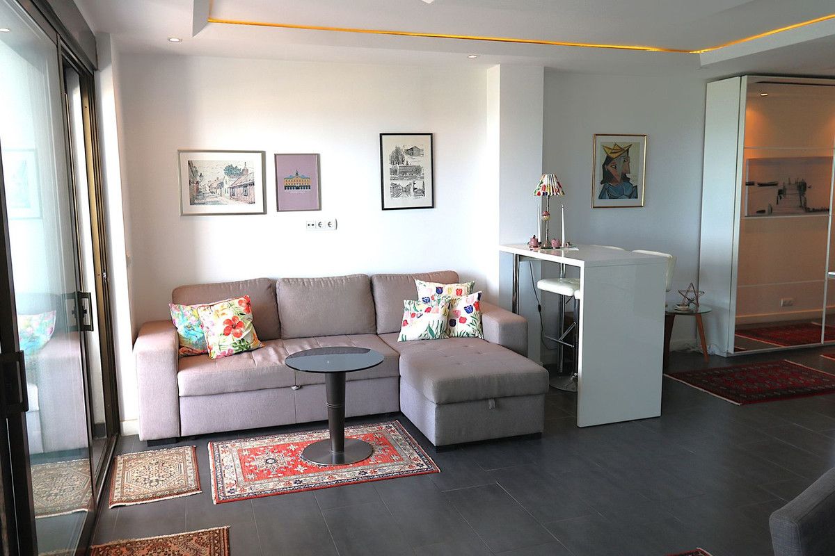 Апартаменты на среднем этаже в Fuengirola, Fuengirola, 7/12