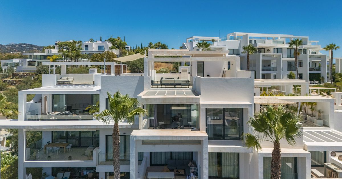 Penthouse Duplex in Benahavís, Benahavís, 1/12