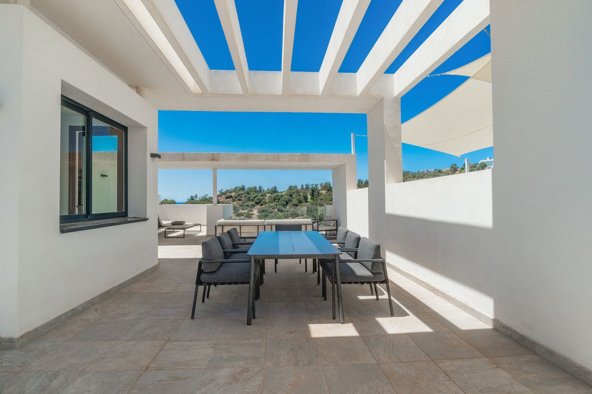 Penthouse Duplex in Benahavís, Benahavís, 10/12