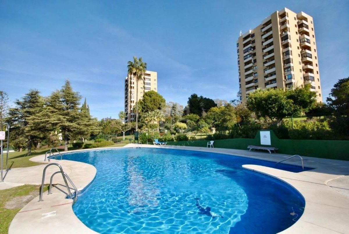Middle Floor Studio in Nueva Andalucía, Nueva Andalucía, 1/12