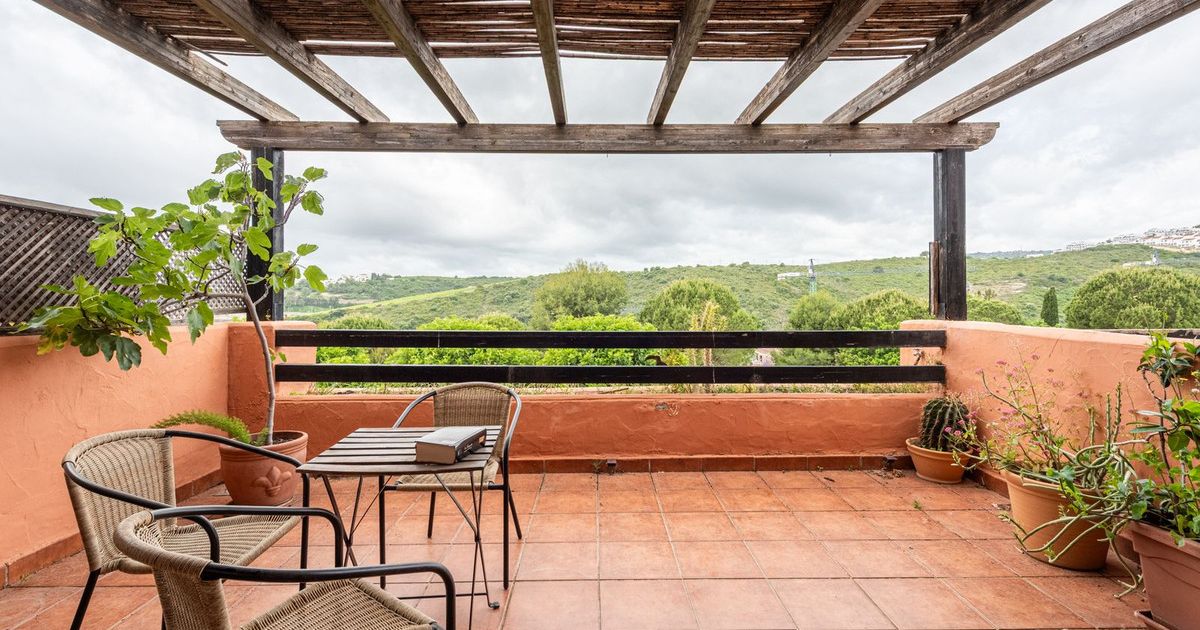 Квартира на среднем этаже в Casares, Casares, 1/12