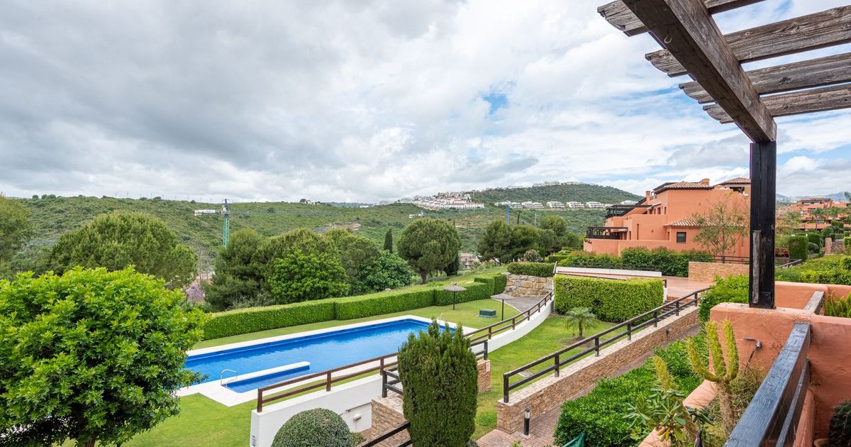 Квартира на среднем этаже в Casares, Casares, 11/12