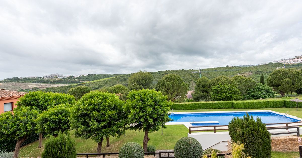 Квартира на среднем этаже в Casares, Casares, 12/12