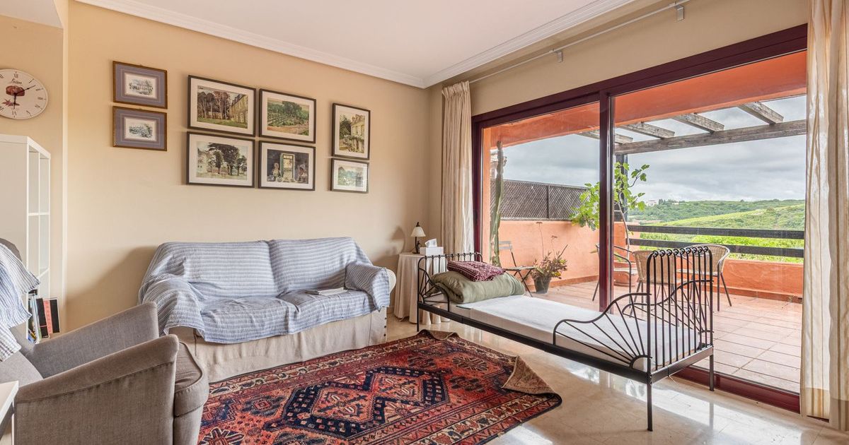 Квартира на среднем этаже в Casares, Casares, 3/12