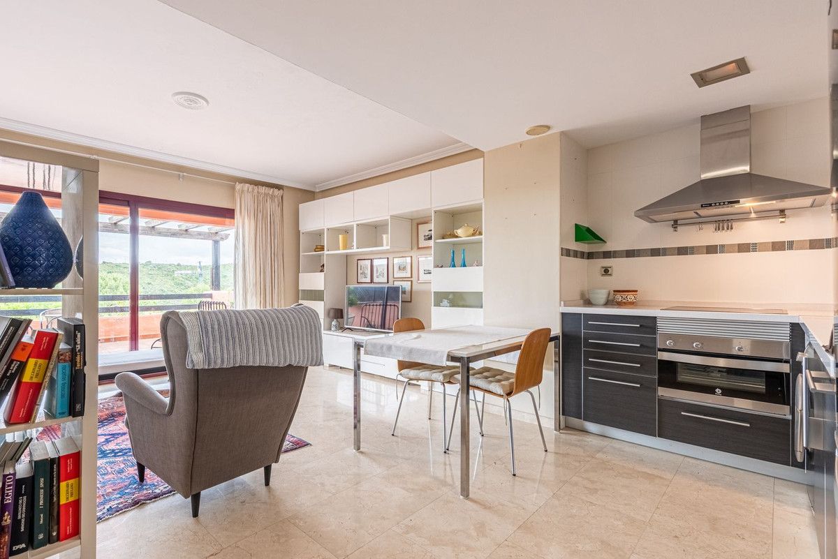Квартира на среднем этаже в Casares, Casares, 5/12