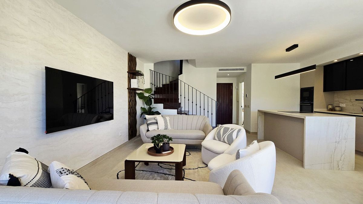 Townhouse in Nueva Andalucía, Nueva Andalucía, 3/12