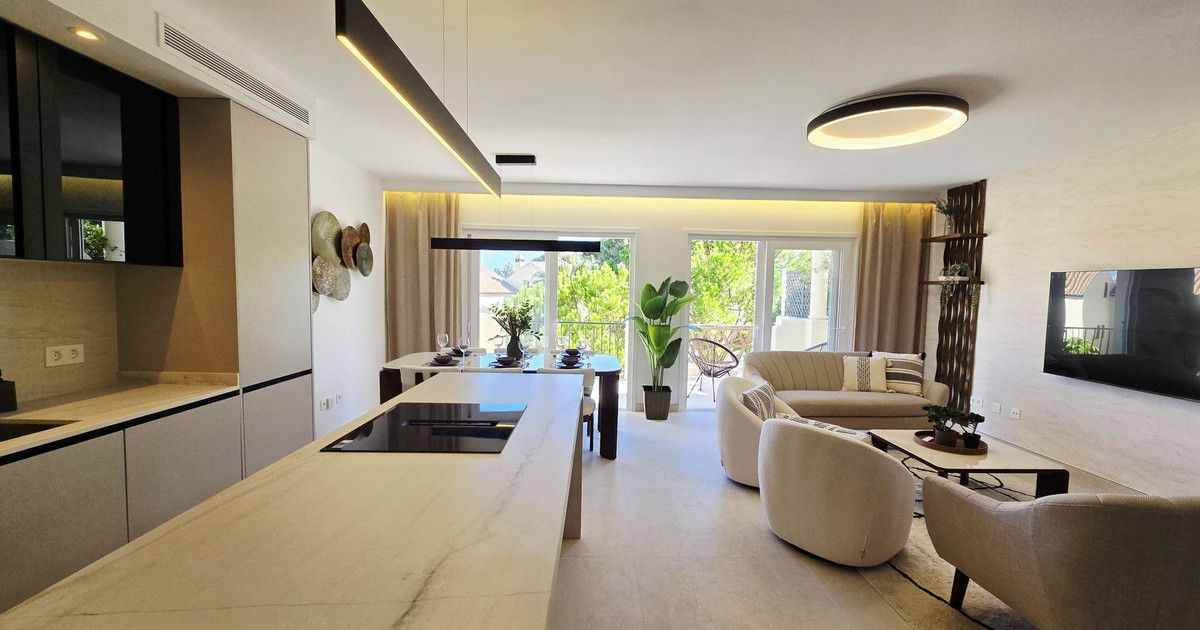 Townhouse in Nueva Andalucía, Nueva Andalucía, 5/12