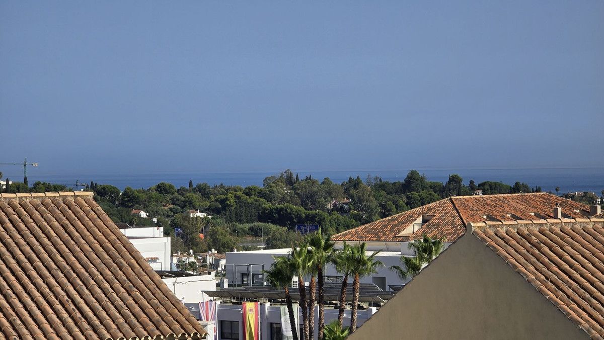 Townhouse in Nueva Andalucía, Nueva Andalucía, 6/12