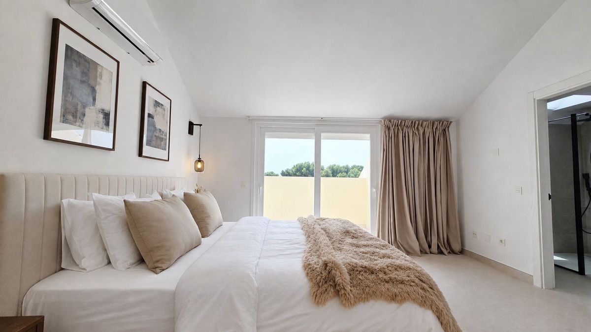 Townhouse in Nueva Andalucía, Nueva Andalucía, 8/12