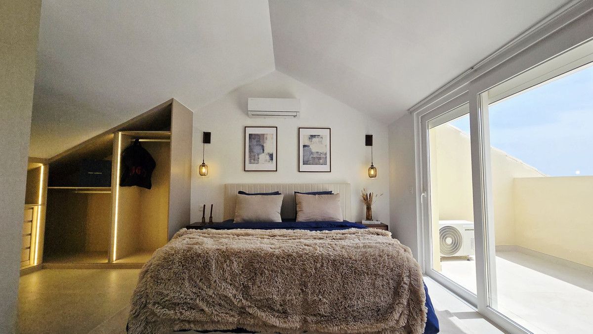 Townhouse in Nueva Andalucía, Nueva Andalucía, 9/12