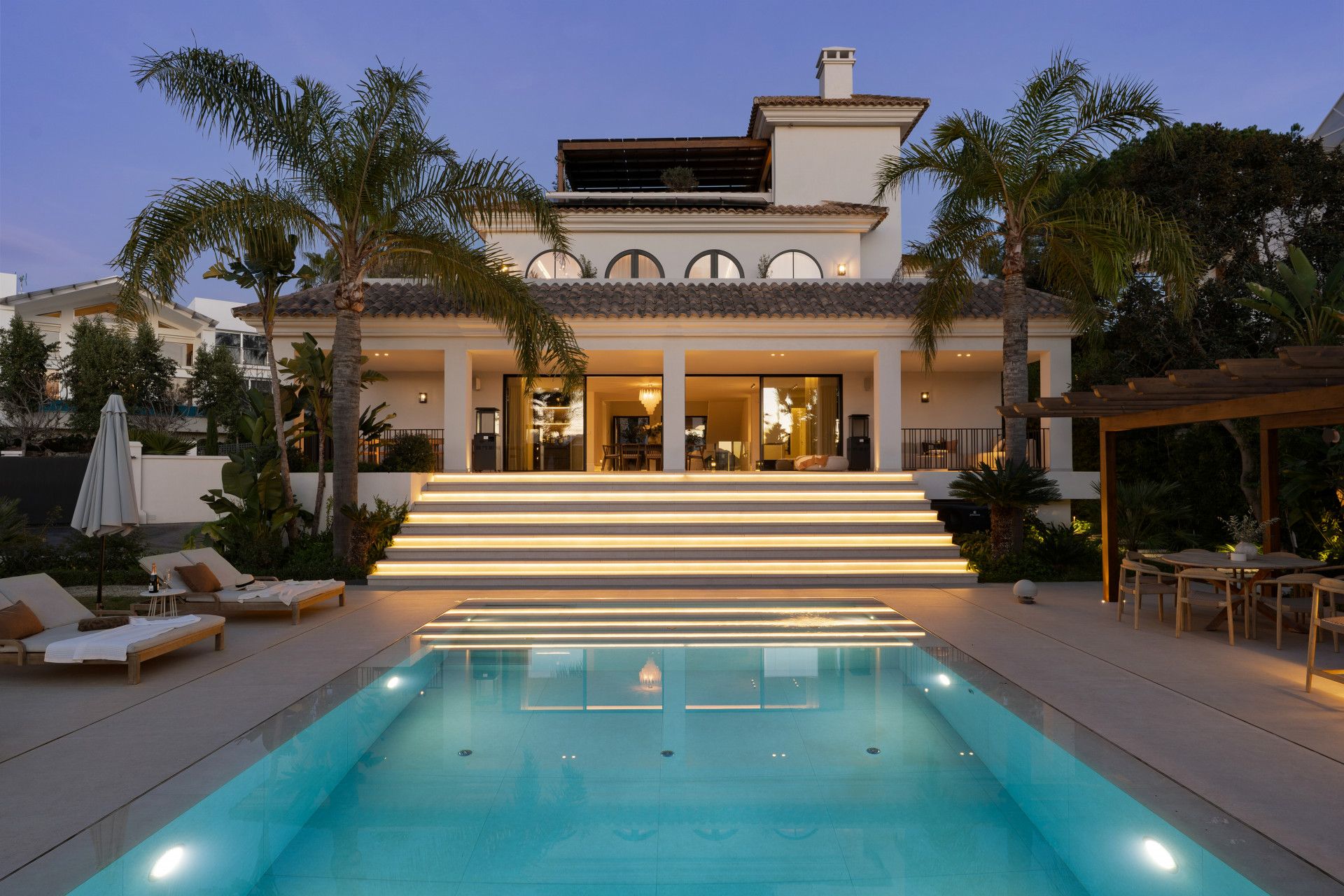 Villa in Nueva Andalucia, Los Naranjos, Nueva Andalucia, 1/12