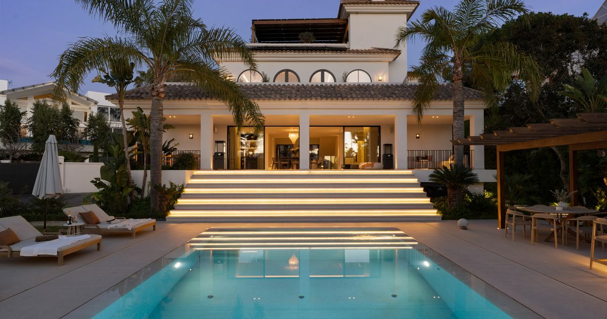 Villa in Nueva Andalucia, Los Naranjos, Nueva Andalucia, 1/12