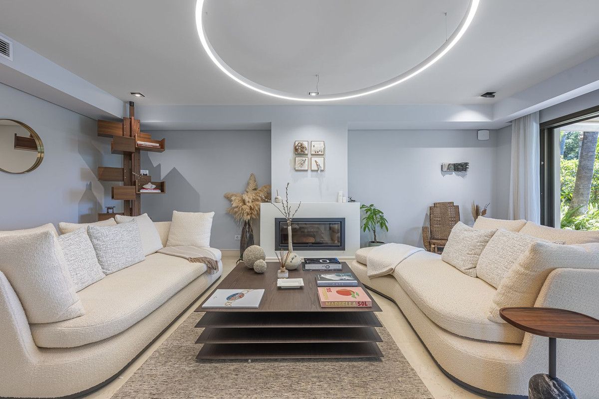 Отдельно стоящая вилла на Golden Mile, The Golden Mile, 8/12